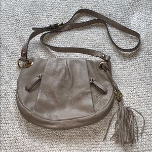 CLOSET CLOSING! Vince Camuto purse